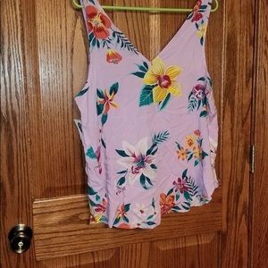 Women’s Vneck Tank